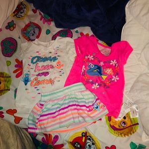 3T Finding Dory 3pc T-shirts and Skirt Set